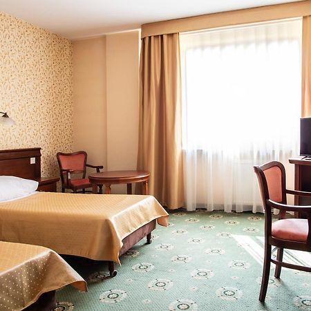 Hotel Arkadia Royal Βαρσοβία Εξωτερικό φωτογραφία